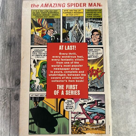 The amazing Spider-Man #1 1980 newspaper strip full color pocket book EUC - Picture 6 of 7